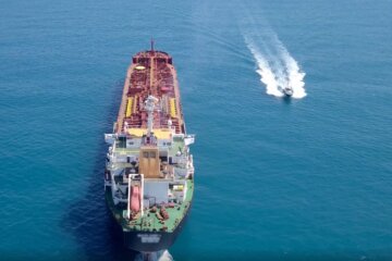 нафта, танкер