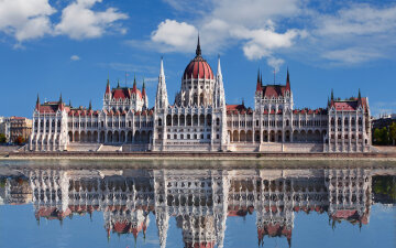 Венгрия-парламент