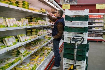 Кабмин перестанет регулировать цены на социальные продукты