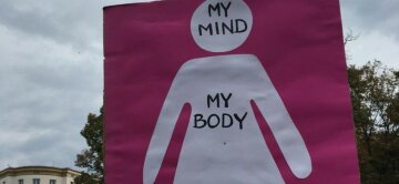 Запрет абортов: автора законопроекта высмеяли фотожабой – фото