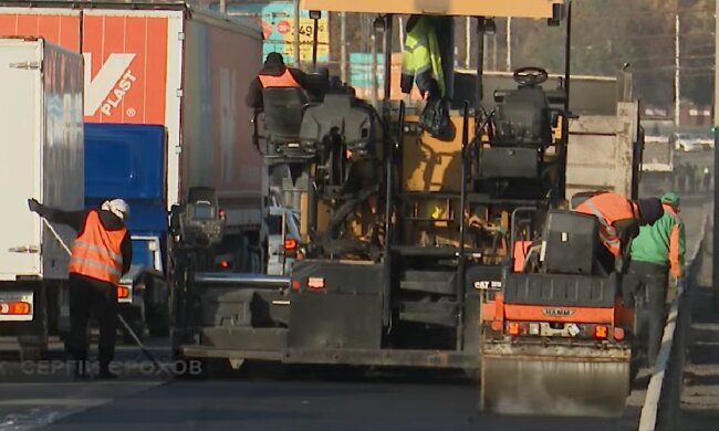 У Львові перекрили рух транспорту