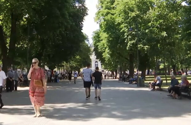 Новый удар "солнечного ветра", украинцам раскрыли самые опасные даты июля: "Пик придется на..."
