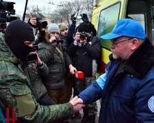 ДНР отпускает заложников