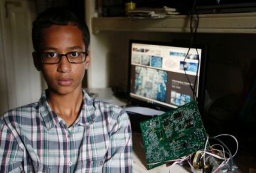 Подросток-мусульманин после скандала с часами-бомбой в США решил переехать в Катар
