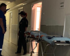 Неадекват підняв на ноги поліцію в Кривому Розі: "увірвався в лікарню..."
