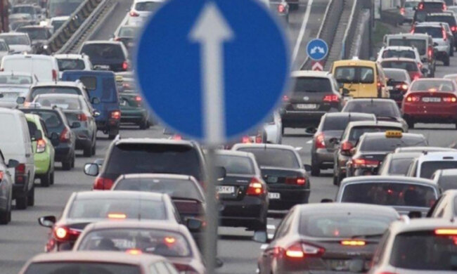 У Дніпрі збираються закрити рух по популярних маршрутах: у чому причина