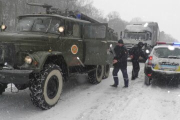 В Днепре объявили чрезвычайный уровень опасности, перекрывают улицы: в чем причина