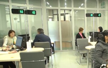 Грошова допомога для пенсіонерів у Полтавській області