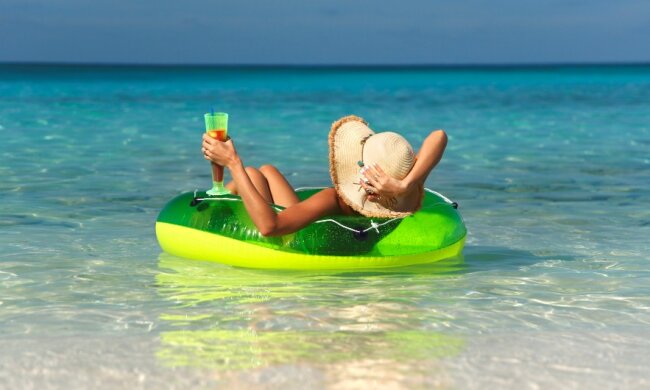 Погода може бути непередбачуваною: українцям розповіли, на коли варто планувати відпустку в 2019 році