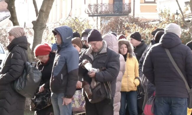Гуманітарна допомога для ВПО та пенсіонерів у Дніпрі