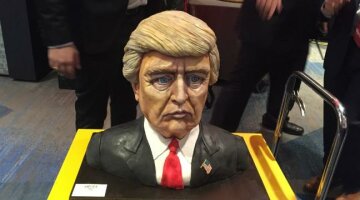 this-bust-shaped-cake-of-trump-is-just-as-meme-worthy-as-you-can-imagine-136411169731503901-16110909