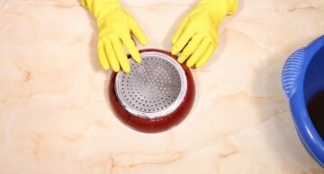 Как очистить сковородку от старых пятен: советы для настоящих хозяек