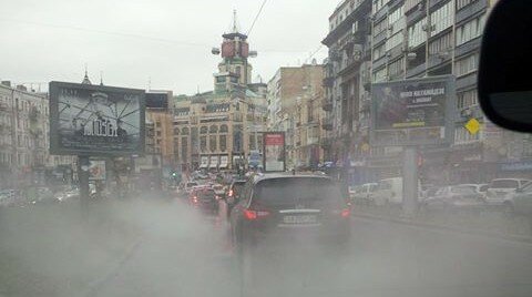 Центр Киева затопило кипятком (фото)