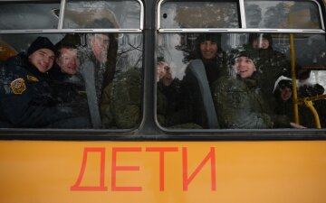 Путінська машина взялася ламати дітей: "нехай звикають", відео безумства потрапило в мережу