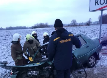 Загинули люди: харківська поліція шукає свідків страшної ДТП, фото і подробиці