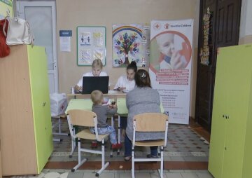 Безкоштовні продукти для ВПО та пенсіонерів у Дніпропетровській області