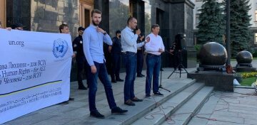 Сергій Шахов і жителі Луганщини на Банковій вимагали проведення місцевих виборів: "Не дам украсти мій голос»