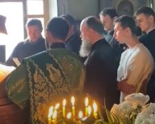 "Батько наш Онуфрій, УПЦ нам мати": в храмі Московського патріархату переспівали відому пісню