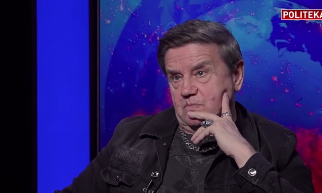 Поставленная задача – это освобождение всех территорий и Крыма, - политолог Вадим Карасев