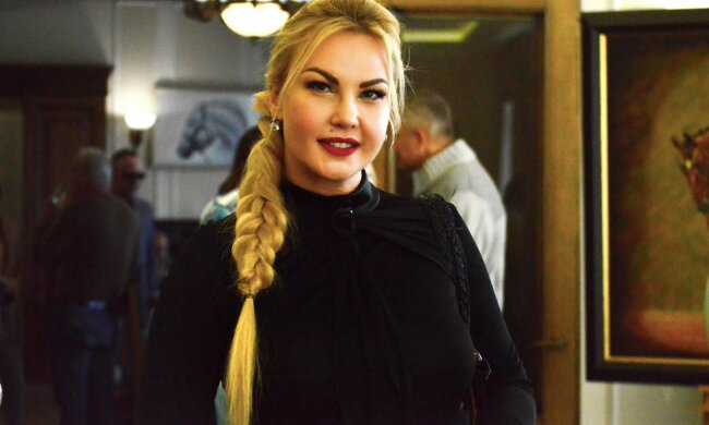 Самая богатая певица Украины похвасталась успехами одной из дочек-близняшек в модельном бизнесе: "Все в маму"