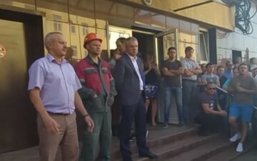 Ситуація в Білорусі загострюється, робітники йдуть на відчайдушний крок: "якщо відмовляться…"