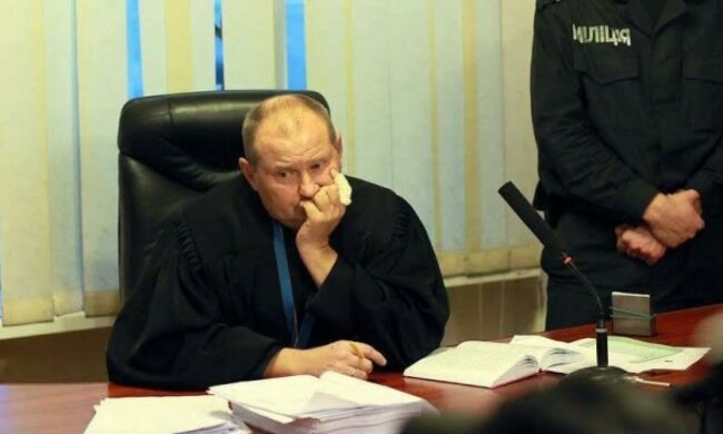 За справу судді Чауса візьмуться в сусідній країні