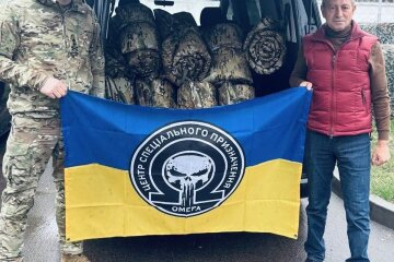 Від Академії СБУ та "Рідної країни" – до "Омеги": Спецпризначенці отримали антитепловізійні "ковдри життя"