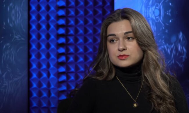 Таролог Надія Лупій пояснила, у чому полягає різниця між роботою з таро та рунами