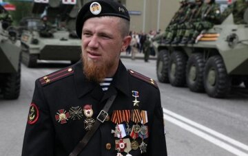 "Буде у формі ліфта": бойовику "Моторолі" відкрили пам'ятник у Донецьку, кадри
