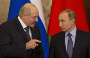 Осмілівший Лукашенко в розпал епідемії дав Путіну урок патріотизму: "росіяни приречені на..."
