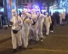 В "красной" Одессе устроили шумную гулянку, видео: как полиция наказала зачинщиков