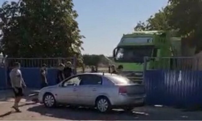 На Херсонщині колектив агропідприємства звинуватив одіозного Іллю Ківу в організації рейдерського захоплення підприємства - ЗМІ