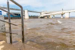 вода