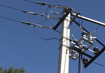 Графики отключения света продлятся в Полтавской области на 26 апреля