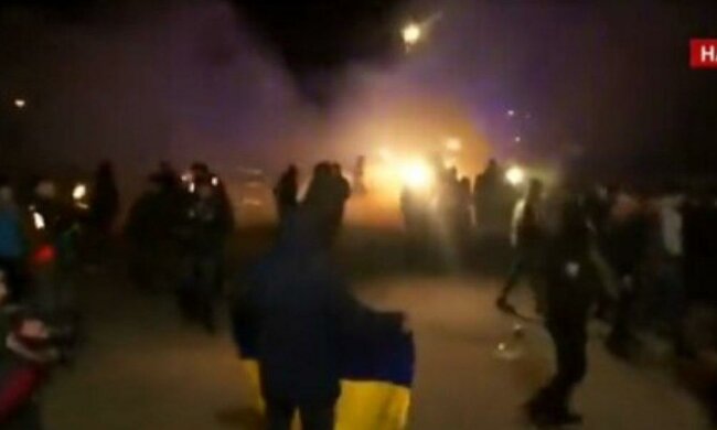 Ад в Новых Санжарах, скандал на Закарпатье и приказ РФ по Донбассу – главное за ночь