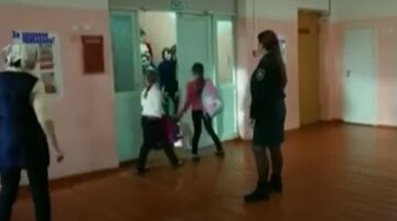 Ученики устроили громкий беспорядок в школе Одессы: фото последствий