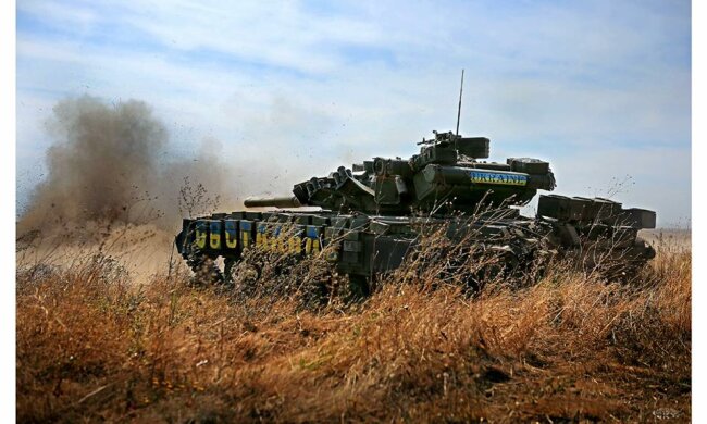 Міць і сила: Муравський опублікував вражаючі знімки танкістів (фото)