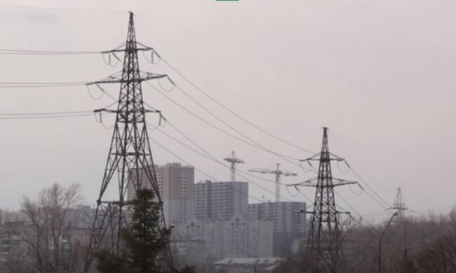 Веерные отключения электричества по Украине: сколько времени будут продолжаться и почему