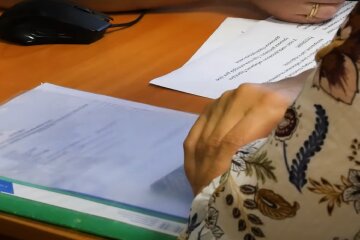 Денежная помощь для пенсионеров в Днепропетровской области