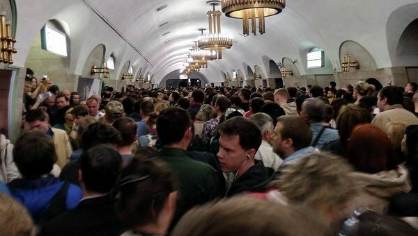 Київське метро в три рази "обганяє" європейське по перевантаженості: "На одну станцію майже..."