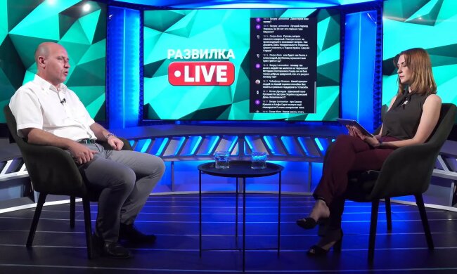 Політика чи економіка: Бізяєв розповів, про що Меркель говоритиме із Зеленським