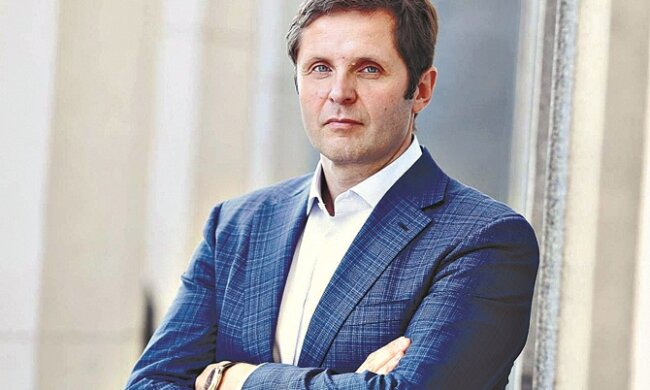 Андрій Холодів різко висловився про «тютюнові ігри» й Милованова: "Картельна змова"