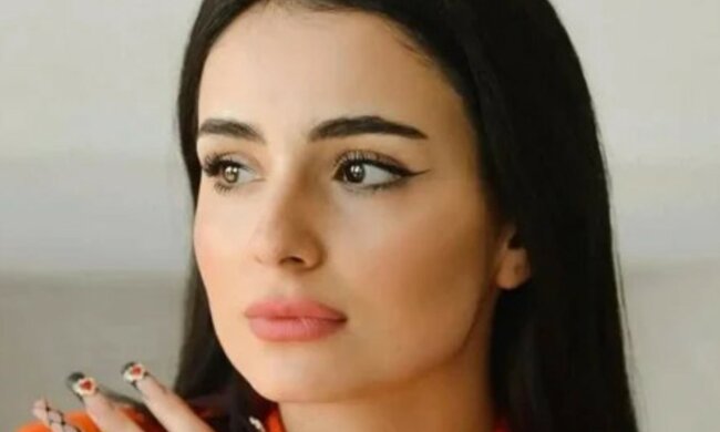 Анна Тринчер