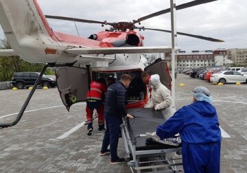 Родственники нанимают вертолет за $10 тысяч: коллапс с местами в больницах Одессы выходит из-по контроля