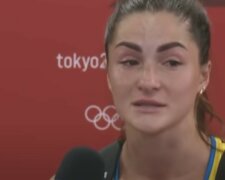 "Чому так відбувається в нашій країні": українська спортсменка розплакалася після Олімпіади, відео