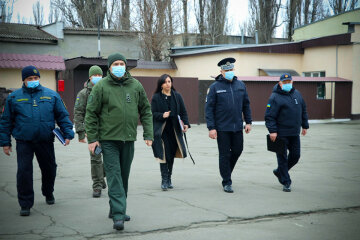 Замминистра внутренних дел Украины посетила Одессу: "Проинспектировала воинские части"