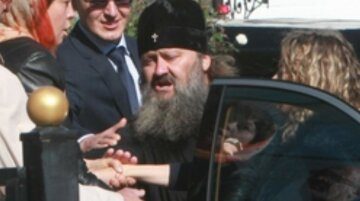 У скандального митрополита Павла ще п'ять років тому було знайдено "темник" із росії: фото