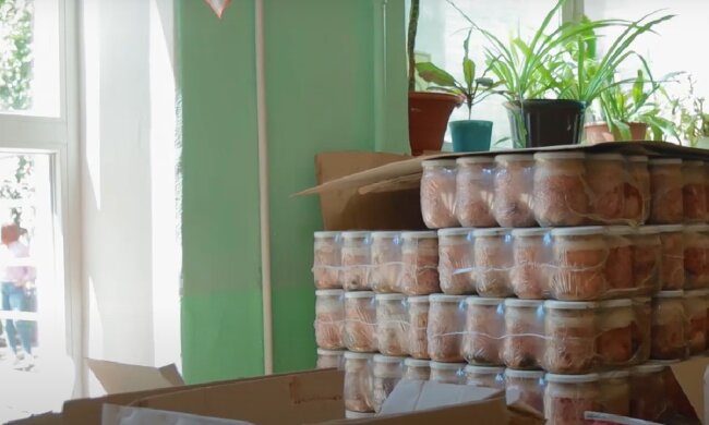 Бесплатные продукты для ВПЛ и пенсионеров в Полтавской области