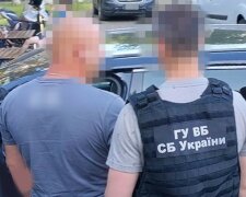 Поліцейський із подільниками влаштував стеження за українцями заради наживи: "Під виглядом легального бізнесу..."