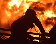 Пожар на нефтебазе в ровенской области ГСЧС пожарный